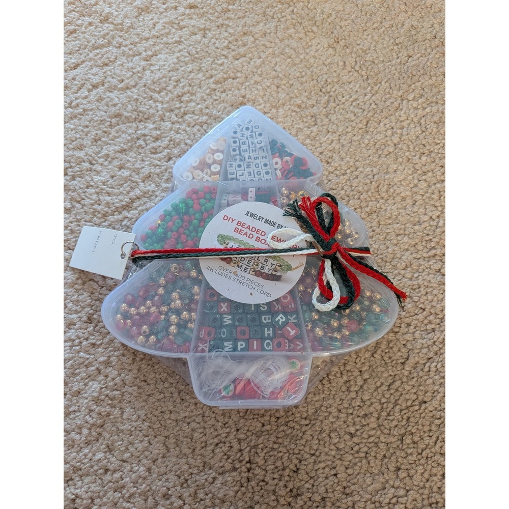 Jewelry Made By Me Christmas DIY Beaded Jewelry Kit Tree Box